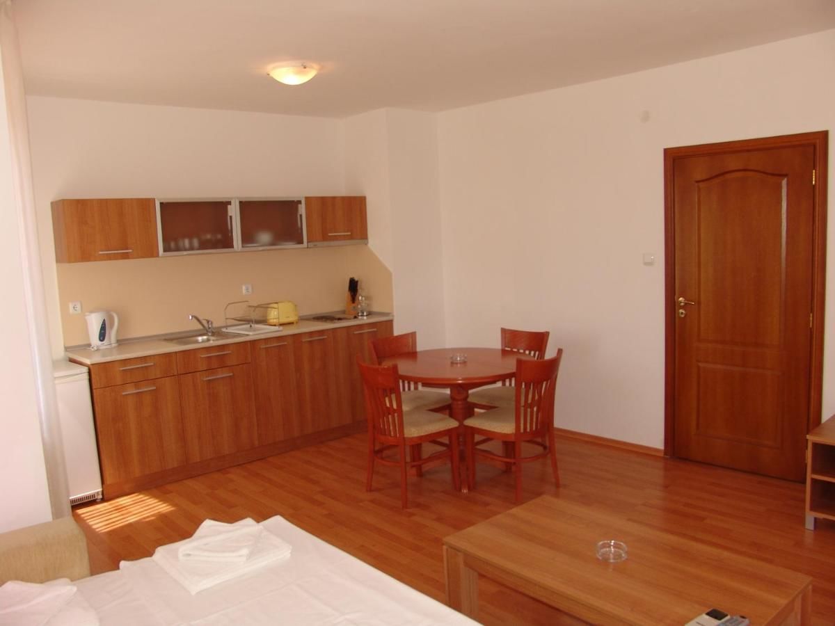 Апарт-отели Efir Aparthotel Солнечный Берег